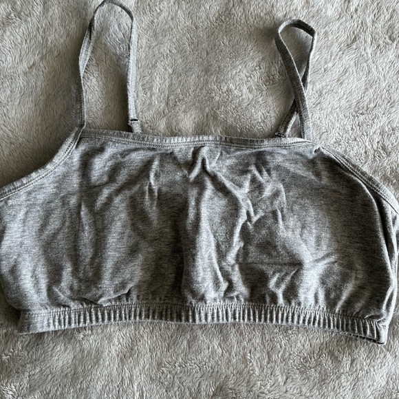 BUNDLE OF 2 UNPADDED BRA TOPS - Picture 3 of 8